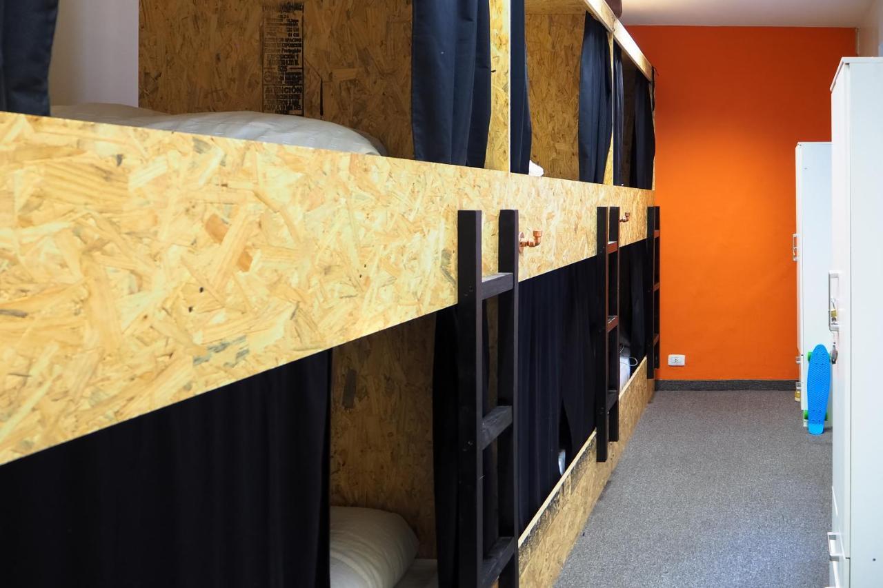 La Bamba Student Hostel ブエノスアイレス エクステリア 写真